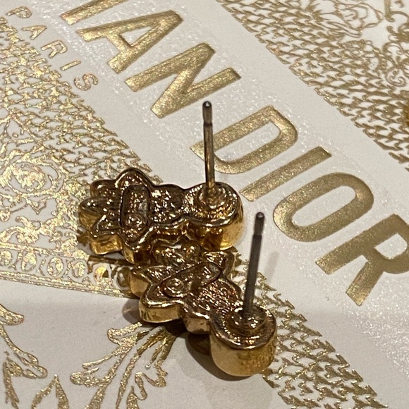 Christian Dior gold tone dainty crystal vintage earrings for pierced ears - Picture 7 of 9